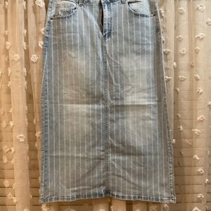 Willow Brooke Boutique 33” Denim Skirt
